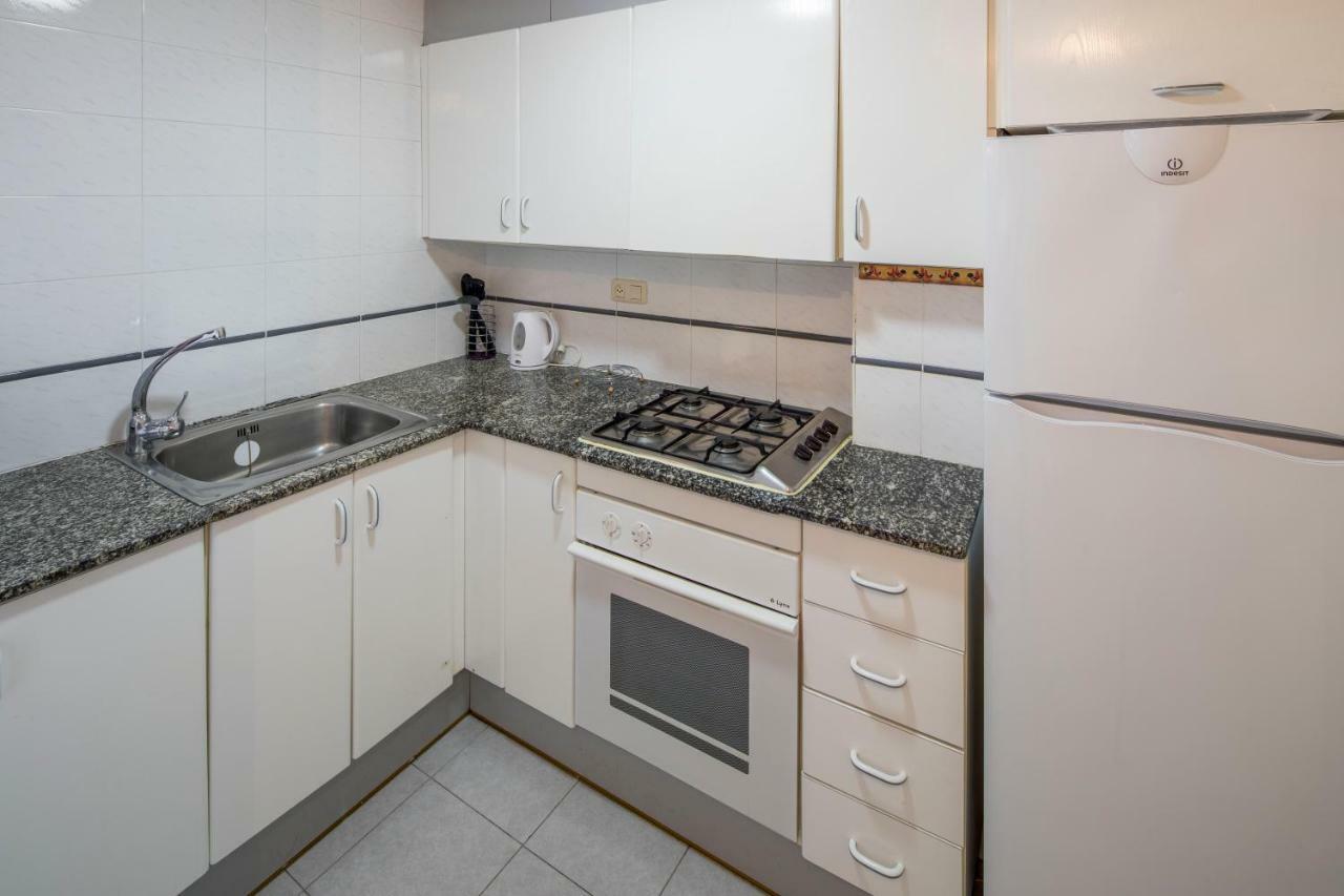 지로나 Apartamento Castell De Perelada 아파트 외부 사진
