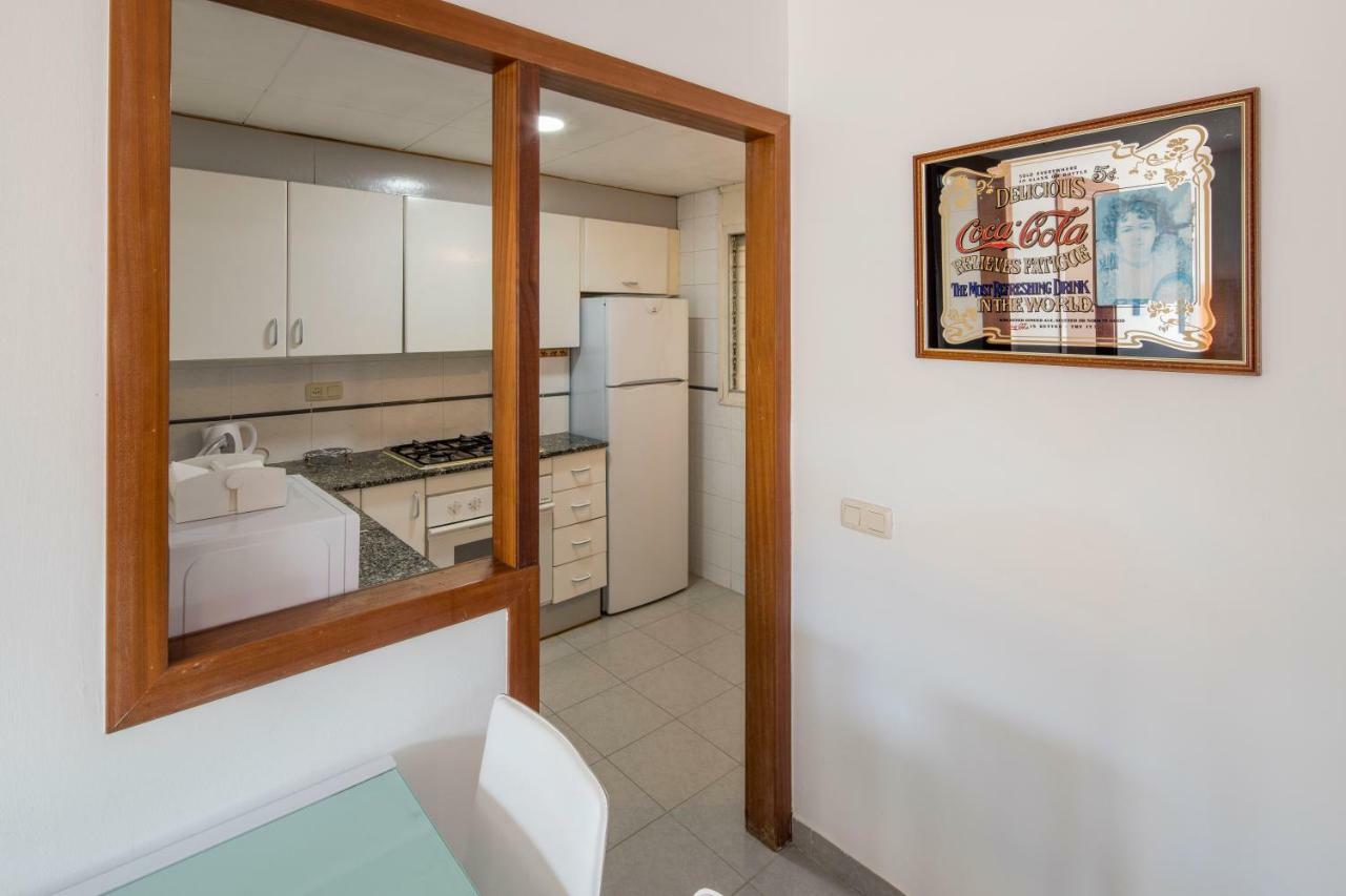 지로나 Apartamento Castell De Perelada 아파트 외부 사진