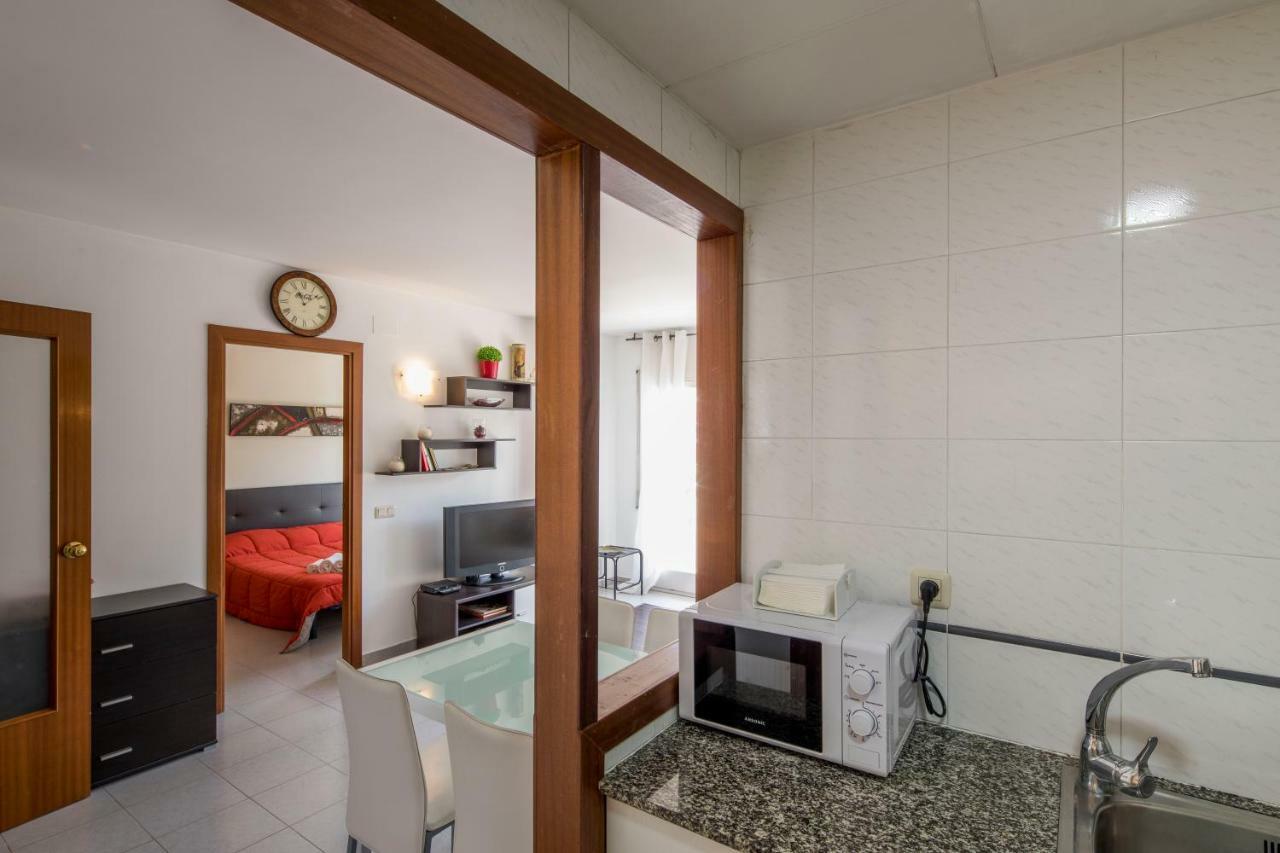 지로나 Apartamento Castell De Perelada 아파트 외부 사진